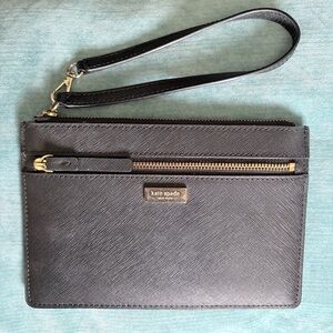 Kate Spade Tinie Laurel Way Wristlet – Black Leather – EUC